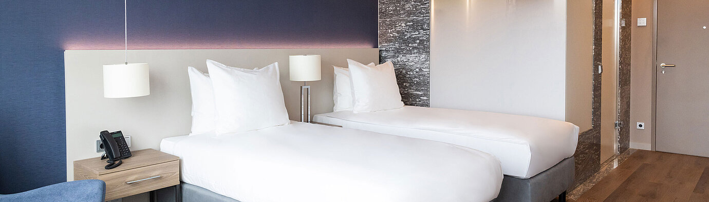 Twin Room Bright twin room in Maritim Hotel Amsterdam with modern design and comfy beds