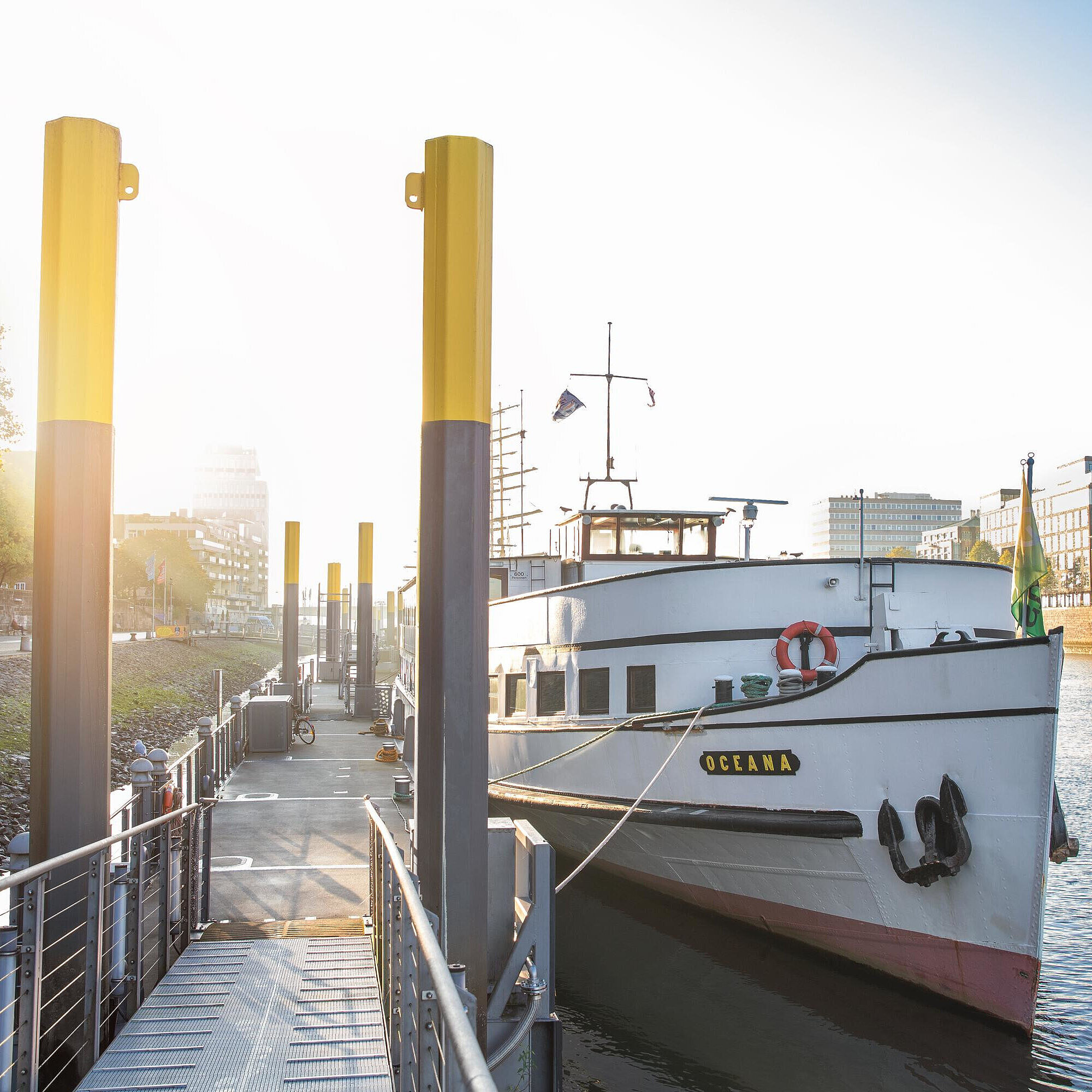 Harbour © WFB - Carina Tank