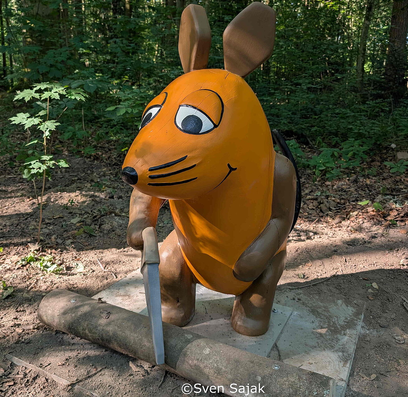 Mouse Nature Trail A mouse with a saw on the mouse nature trail in Bad Homburg