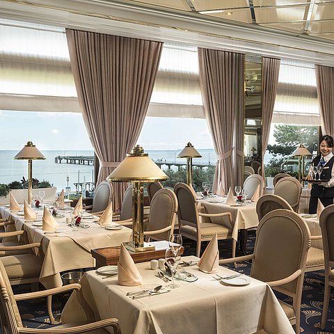 Seeterassen-Restaurant con vistas al mar Báltico | Maritim Seehotel Timmendorfer Strand
