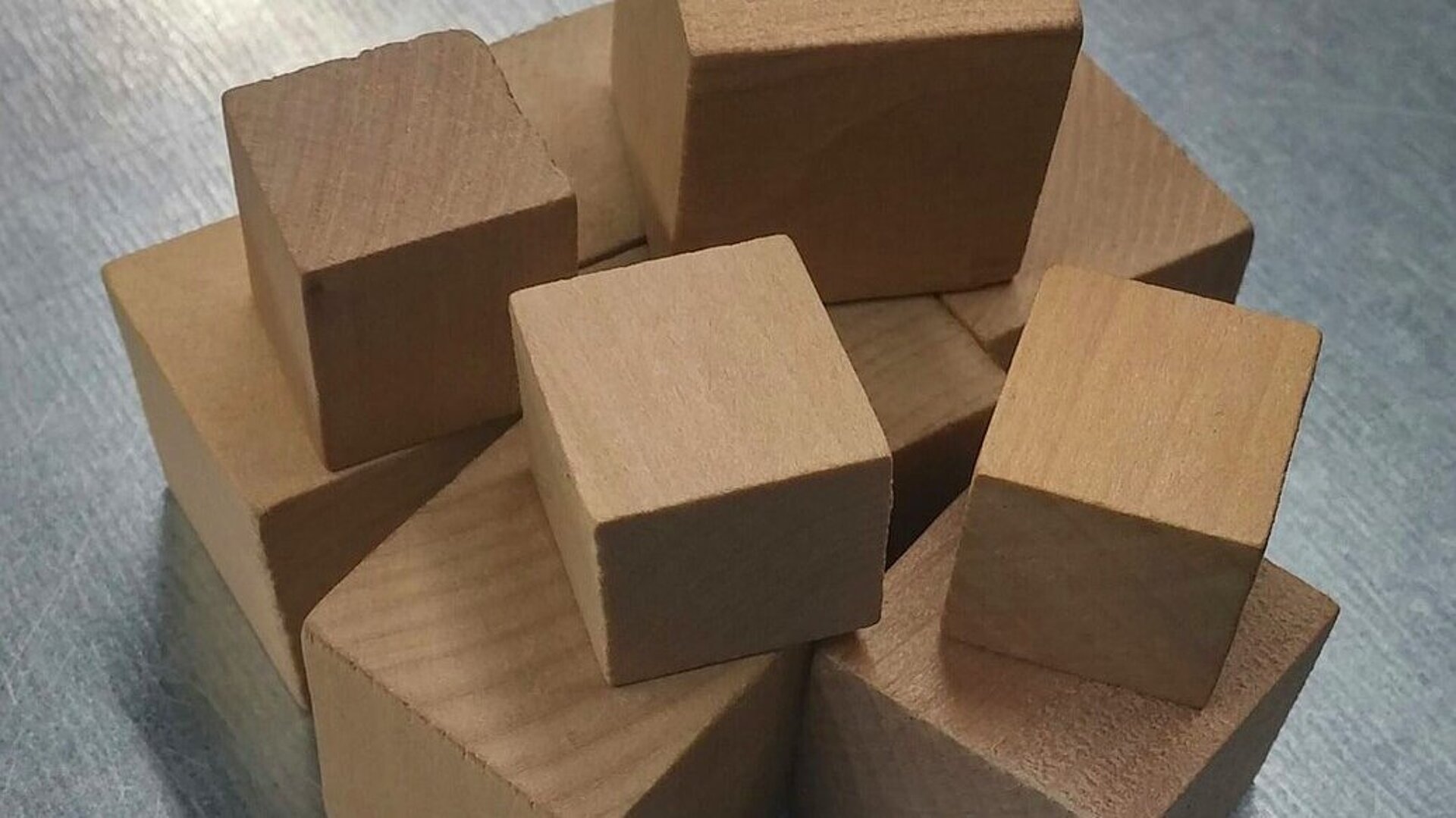Cubes en bois