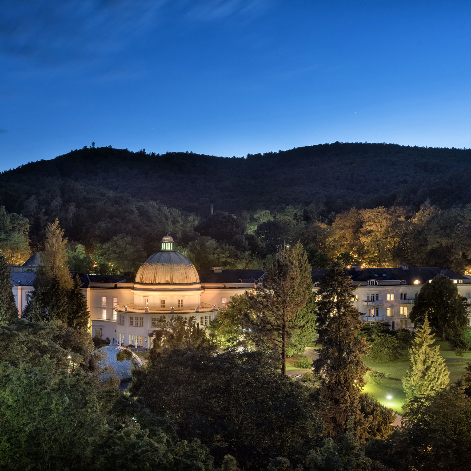 Vue extérieure la nuit | Maritim Hotel Bad Wildungen