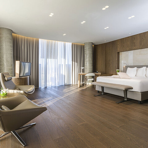 Deluxe room | Maritim Hotel Plaza Tirana