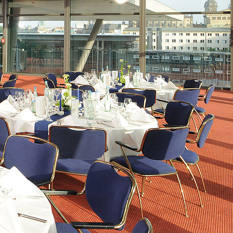 Meeting room banquet round tables | Maritim Hotel & Internationales Congress Center Dresden