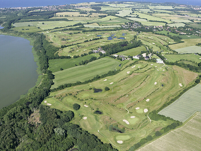 Luftansicht | Maritim Golfpark Ostsee