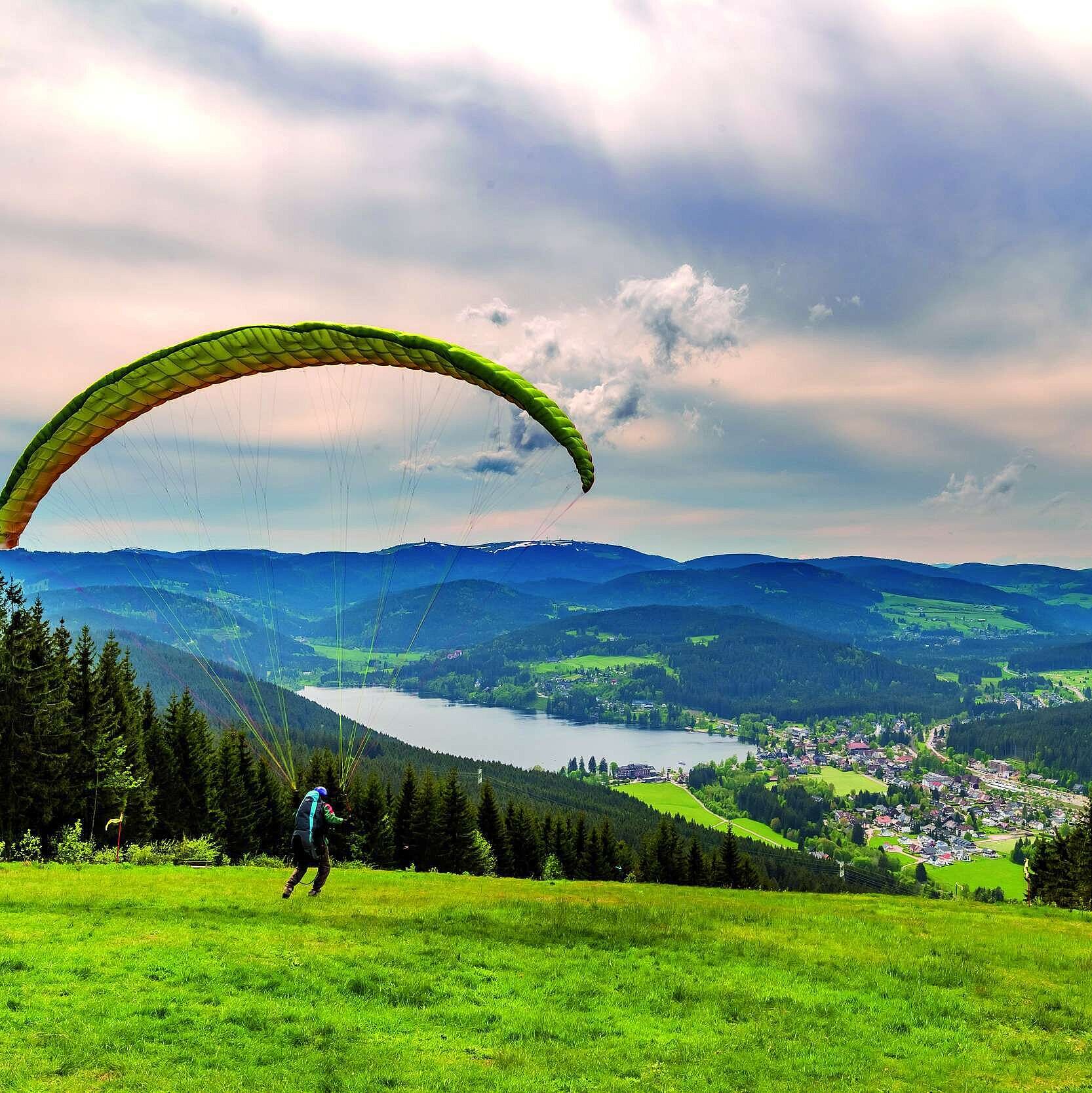 Paragliding | Maritim Hotel Titisee