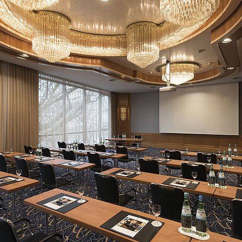 Saal Bonn classroom style | Maritim Hotel Ulm