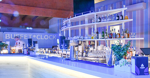 Bar della piscina | Maritim Resort Calabria